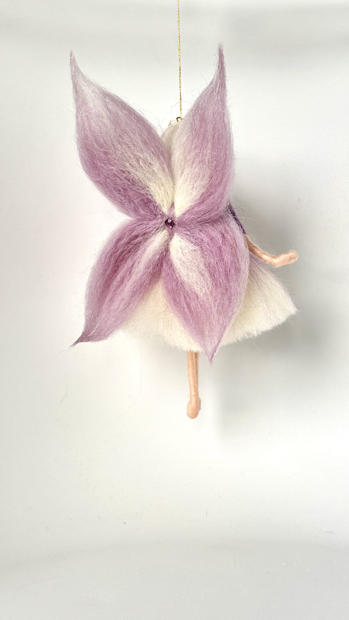 Haldjaprintsess Jäära tähtkujus, kel käes ametüst💜 - Image 4